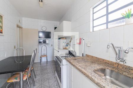 Casa à venda com 350m², 4 quartos e 1 vagaCozinha - Casa 01