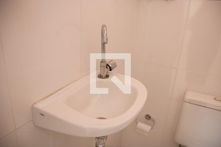 Casa de condomínio à venda com 90m², 2 quartos e 2 vagas Casa de condomínio à venda com 90m², 2 quartos e 2 vagasBanheiro 2