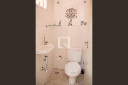 Casa de condomínio à venda com 90m², 2 quartos e 2 vagas Casa de condomínio à venda com 90m², 2 quartos e 2 vagasBanheiro 2