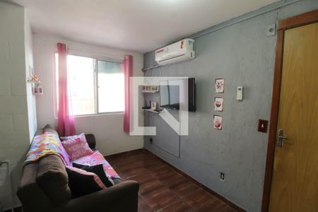 Sala de apartamento à venda com 2 quartos, 44m² em Olaria, Canoas