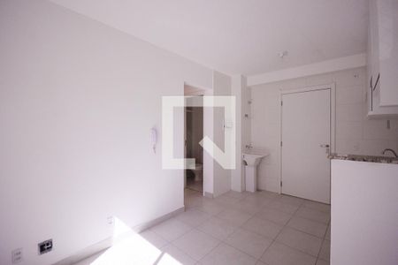 Sala/Cozinha   de apartamento à venda com 2 quartos, 36m² em Parque Fongaro, São Paulo