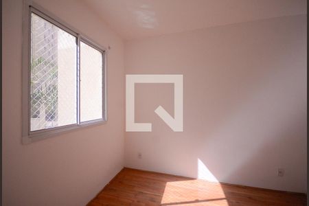 Quarto 2 de apartamento para alugar com 2 quartos, 36m² em Parque Fongaro, São Paulo