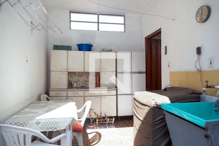 Casa à venda com 302m², 4 quartos e 2 vagasÁrea de Serviço