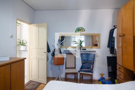 Casa à venda com 302m², 4 quartos e 2 vagasQuarto 4