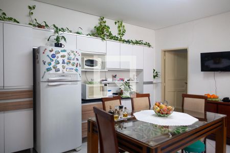 Casa à venda com 302m², 4 quartos e 2 vagasCozinha