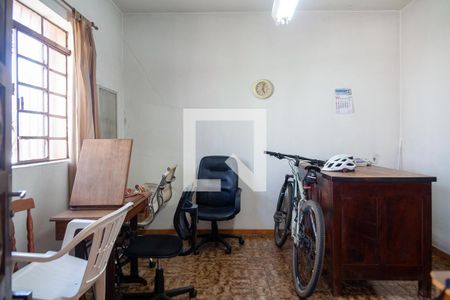 Casa à venda com 302m², 4 quartos e 2 vagasQuarto 3