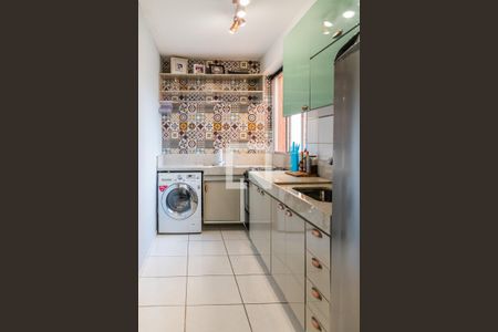 Apartamento à venda com 42m², 2 quartos e 1 vagaCozinha e Área de Serviço