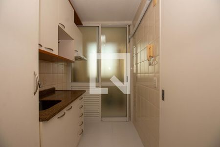 Apartamento para alugar com 68m², 2 quartos e 2 vagasCozinha