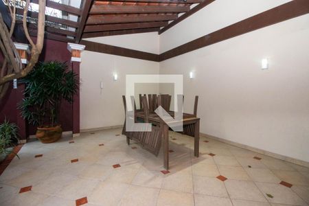 Apartamento para alugar com 68m², 2 quartos e 2 vagasÁrea comum - Churrasqueira