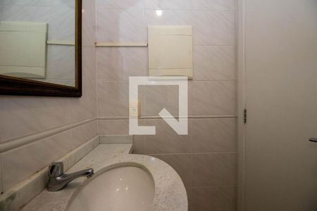 Lavabo de apartamento para alugar com 2 quartos, 68m² em Floresta, Porto Alegre