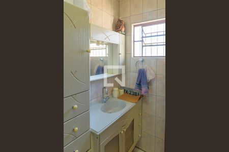 Casa à venda com 432m², 4 quartos e 4 vagas Casa à venda com 432m², 4 quartos e 4 vagasBanheiro da Suíte 2