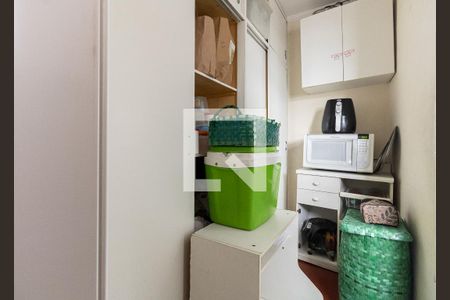 Apartamento à venda com 90m², 3 quartos e 2 vagas Apartamento à venda com 90m², 3 quartos e 2 vagasÁrea de Serviço