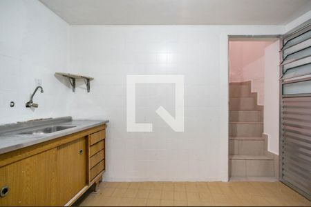 Cozinha de casa para alugar com 2 quartos, 50m² em Vila Iório, São Paulo