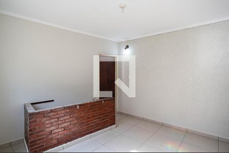 Sala de casa para alugar com 2 quartos, 50m² em Vila Iório, São Paulo