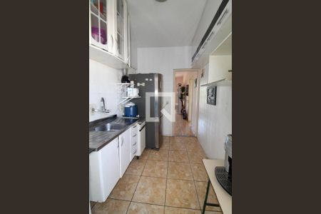 Apartamento à venda com 68m², 2 quartos e 1 vagaCozinha