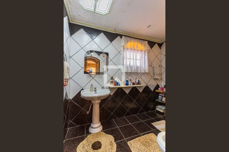 Casa para alugar com 325m², 3 quartos e 2 vagas Casa para alugar com 325m², 3 quartos e 2 vagasBanheiro da Suite 3