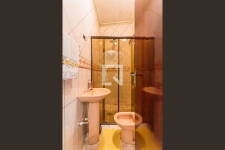 Casa para alugar com 325m², 3 quartos e 2 vagas Casa para alugar com 325m², 3 quartos e 2 vagasBanheiro da Suite 2