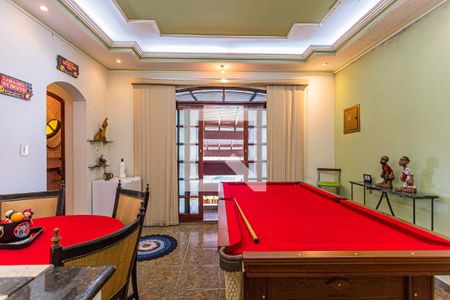 Casa para alugar com 325m², 3 quartos e 2 vagas Casa para alugar com 325m², 3 quartos e 2 vagasSala de Jogos