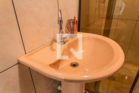 Casa para alugar com 325m², 3 quartos e 2 vagas Casa para alugar com 325m², 3 quartos e 2 vagasDetalhe do Banheiro da Suite 2