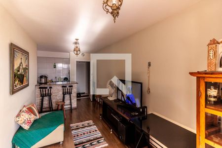 Sala de apartamento para alugar com 2 quartos, 50m² em Planalto, Belo Horizonte