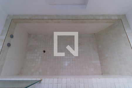 Apartamento à venda com 213m², 3 quartos e 4 vagasBanheiro Quarto 3