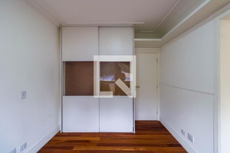Apartamento à venda com 213m², 3 quartos e 4 vagasQuarto 2