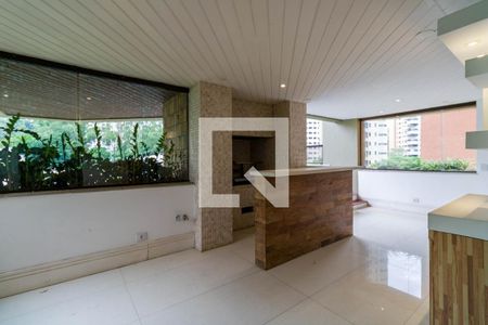 Apartamento à venda com 213m², 3 quartos e 4 vagasVaranda Sala