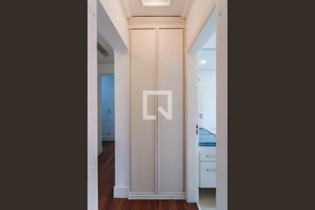 Apartamento à venda com 213m², 3 quartos e 4 vagasQuarto 1