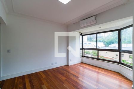 Apartamento à venda com 213m², 3 quartos e 4 vagasQuarto 3