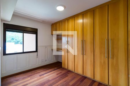 Apartamento à venda com 213m², 3 quartos e 4 vagasQuarto 1