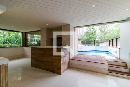 Apartamento à venda com 213m², 3 quartos e 4 vagasVaranda Sala