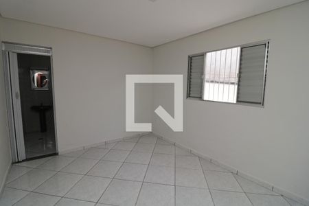 Suite de casa para alugar com 2 quartos, 155m² em Jardim Sílvia Maria, São Paulo
