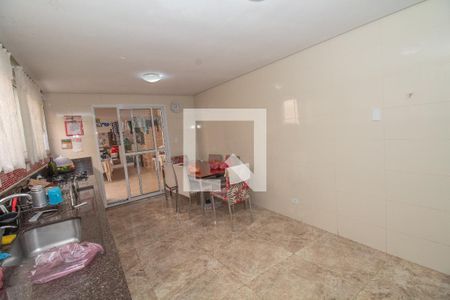 Casa à venda com 130m², 3 quartos e 2 vagasCozinha