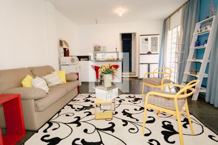 Casa à venda com 335m², 7 quartos e 2 vagasSala 