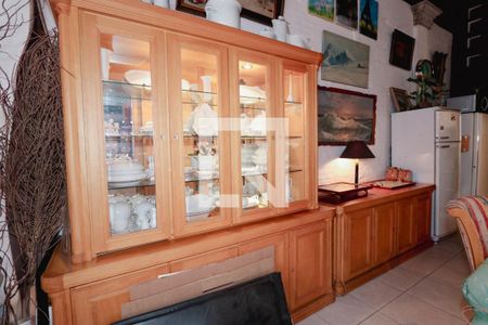 Sala  de casa à venda com 7 quartos, 335m² em Vila Butantã, São Paulo