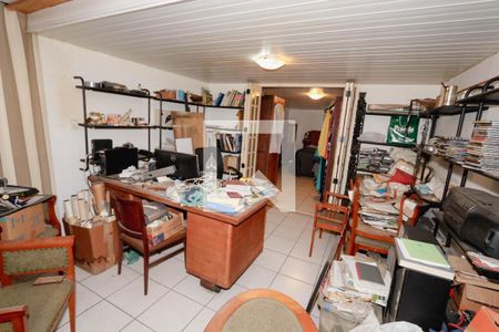 Casa à venda com 335m², 7 quartos e 2 vagasEscritório