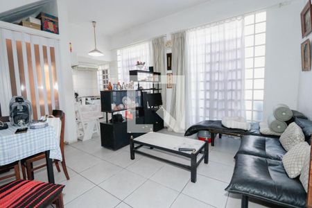 Sala  de casa à venda com 7 quartos, 335m² em Vila Butantã, São Paulo