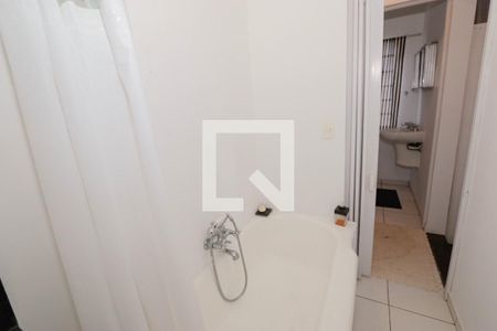 Casa à venda com 335m², 7 quartos e 2 vagasBanheiro da Suíte 1