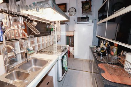 Casa à venda com 335m², 7 quartos e 2 vagascozinha 1