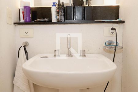 Casa à venda com 335m², 7 quartos e 2 vagasBanheiro 4