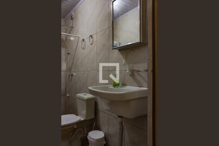 Casa à venda com 116m², 2 quartos e 1 vaga Casa à venda com 116m², 2 quartos e 1 vagaBanheiro da Sala de Jogos