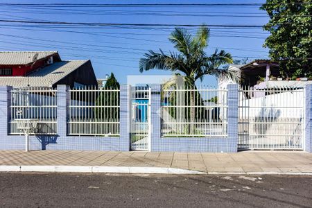 Casa à venda com 116m², 2 quartos e 1 vaga Casa à venda com 116m², 2 quartos e 1 vagaFachada