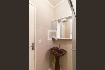 Banheiro de apartamento à venda com 1 quarto, 48m² em Menino Deus, Porto Alegre