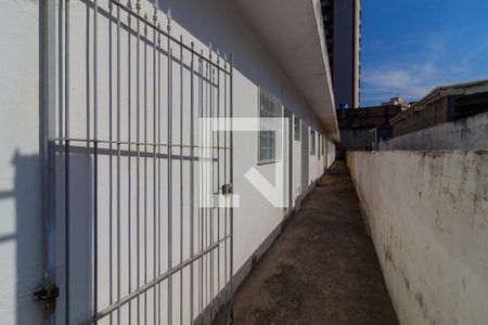 Casa para alugar com 45m², 1 quarto e 1 vagaCorredor