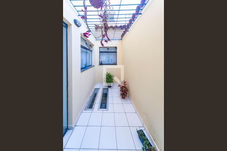 Casa à venda com 380m², 3 quartos e 8 vagas Casa à venda com 380m², 3 quartos e 8 vagasVaranda da Cozinha