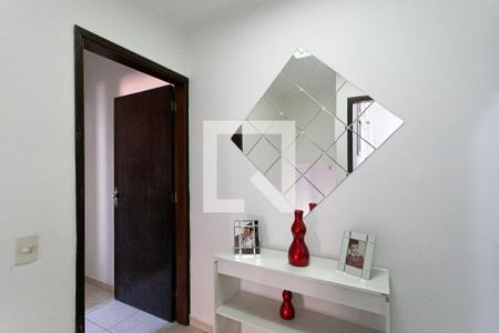 Casa à venda com 160m², 3 quartos e 2 vagasCorredor