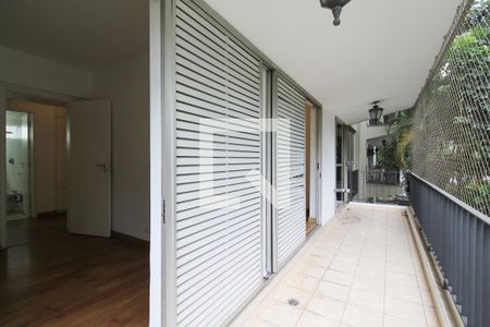Varanda  de apartamento à venda com 3 quartos, 170m² em Indianópolis, São Paulo