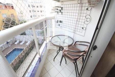 Varanda de apartamento à venda com 3 quartos, 100m² em Vila Mariana, São Paulo
