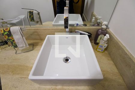 Lavabo de casa à venda com 3 quartos, 140m² em Vila Prudente, São Paulo