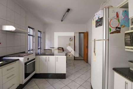 Casa à venda com 140m², 3 quartos e 2 vagasCozinha